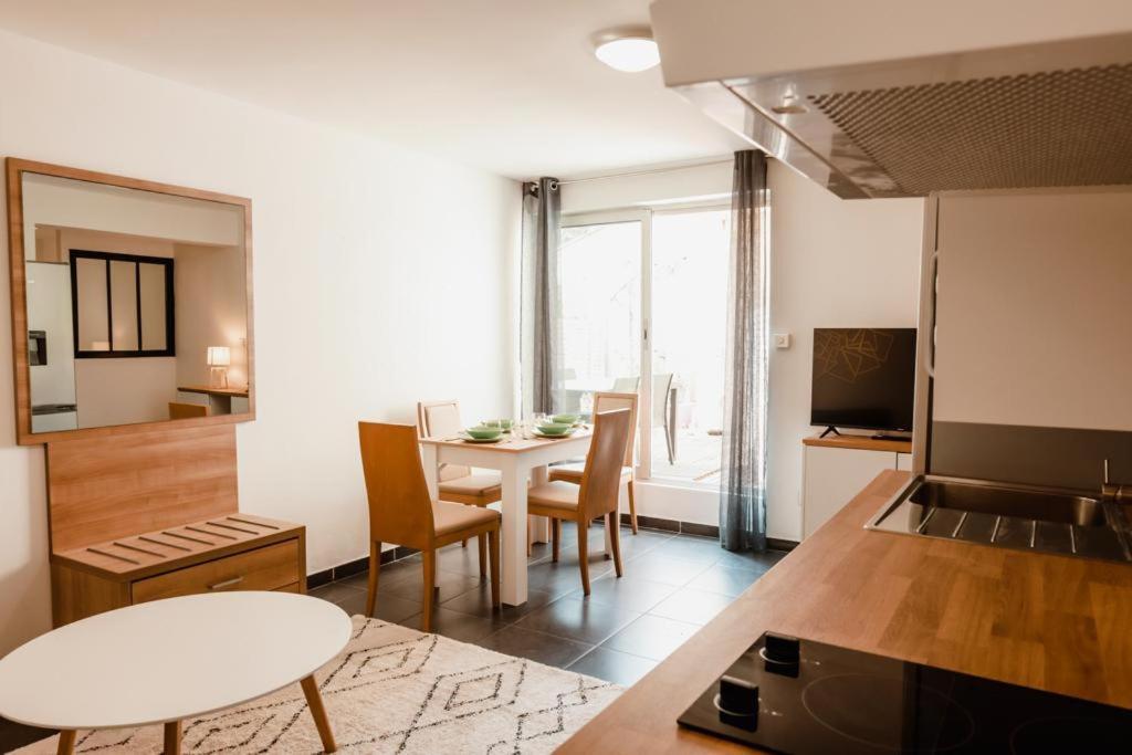 Апартаменти Calvi. T2 2/4 Personnes A 100 Metres De La Plage Кальві Екстер'єр фото